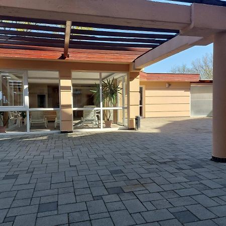 Myrelax Apartment - Hajdúszoboszló Exteriör bild