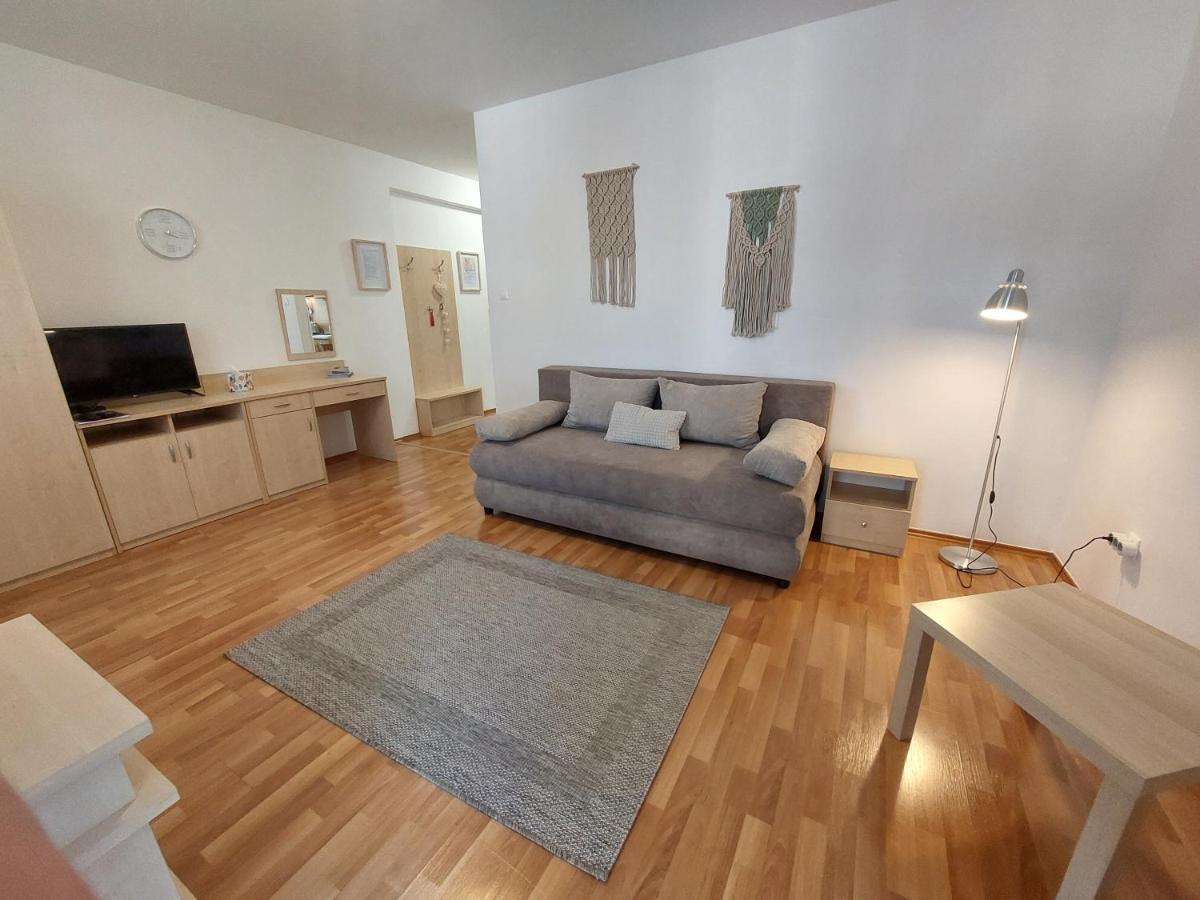 Myrelax Apartment - Hajdúszoboszló Exteriör bild